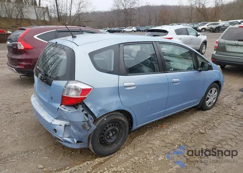 2010 Honda Fit z USA, uszkodzony, nr VIN JHMGE8H25AC029772